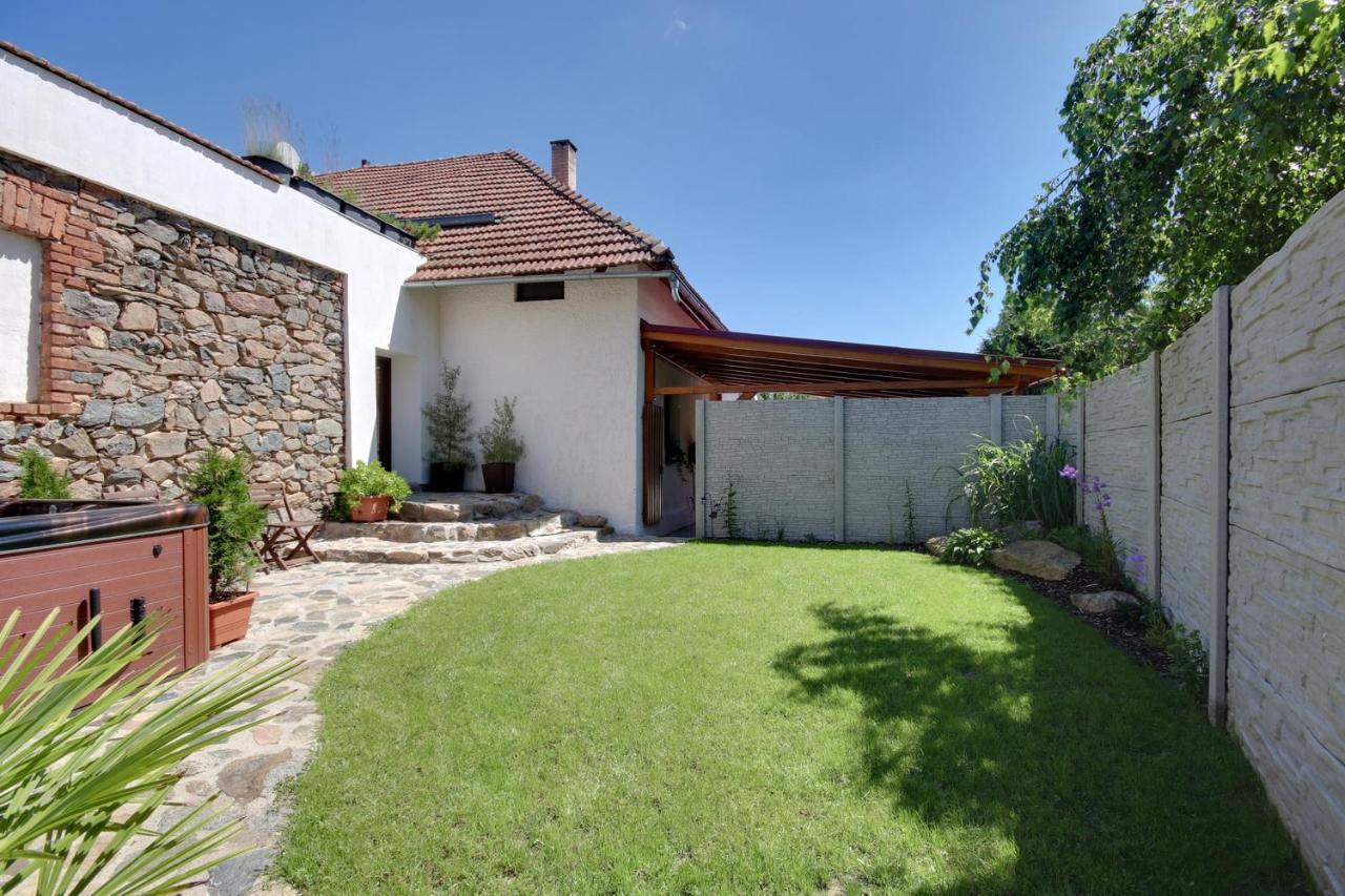 Holiday Home Kvitek Ctetin 外观 照片