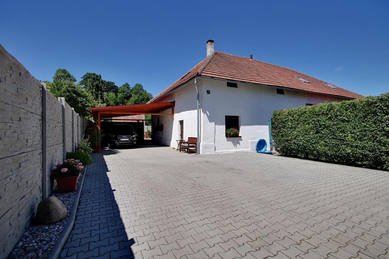 Holiday Home Kvitek Ctetin 外观 照片